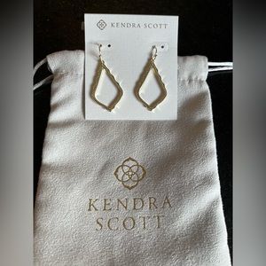NEW Kendra Scott gold earrings